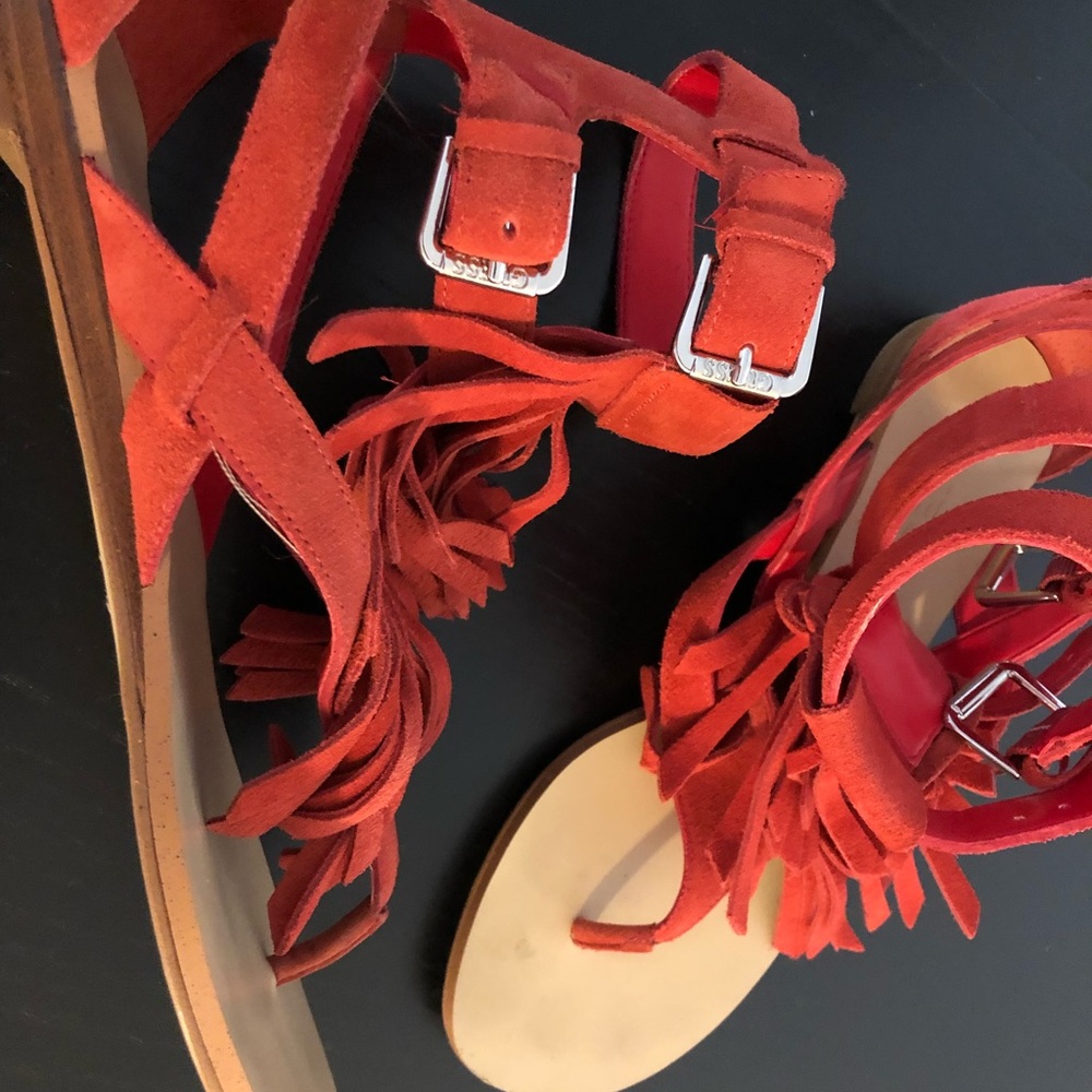 GUESS - Red Suede Fringe Sandals. Size 6. - Picture 3 of 8